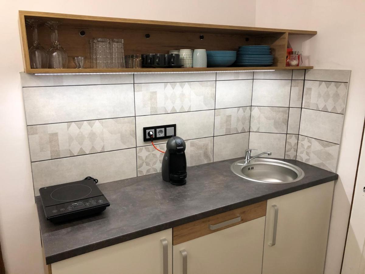 Il-Lak Apartment Pannonhalma Zewnętrze zdjęcie