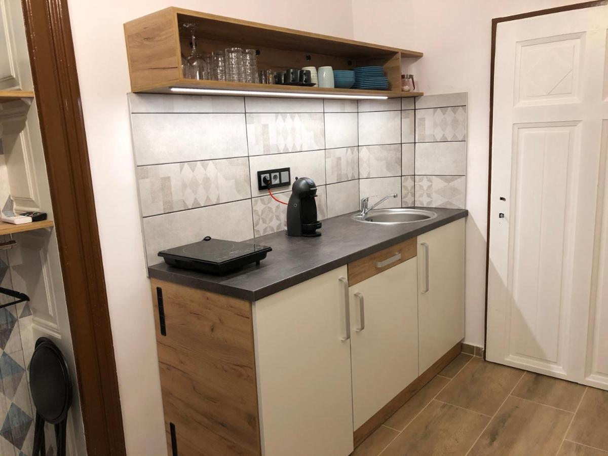 Il-Lak Apartment Pannonhalma Zewnętrze zdjęcie